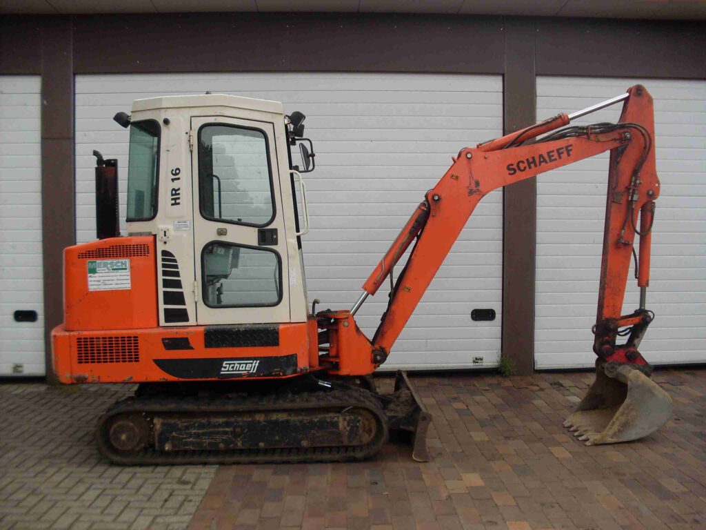 Schaeff HR16